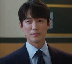 “Sacred Divorce” Has Offer Out to Nam Goong Min to Star